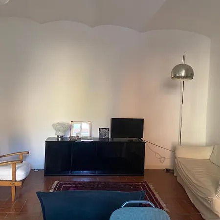 Civico 8 Brother And Sister Bolonia